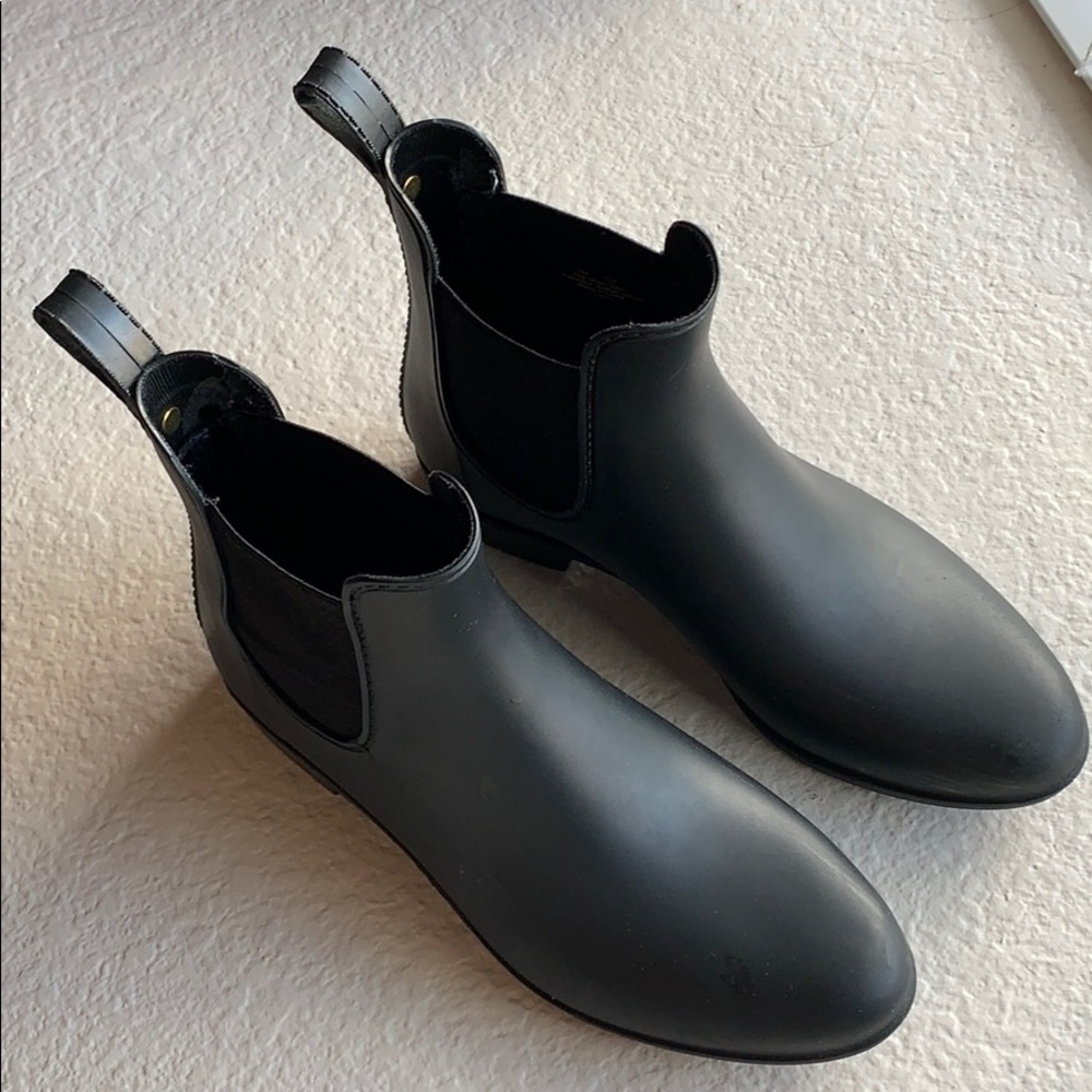 Sam Edelman Rubber Rain Boots!